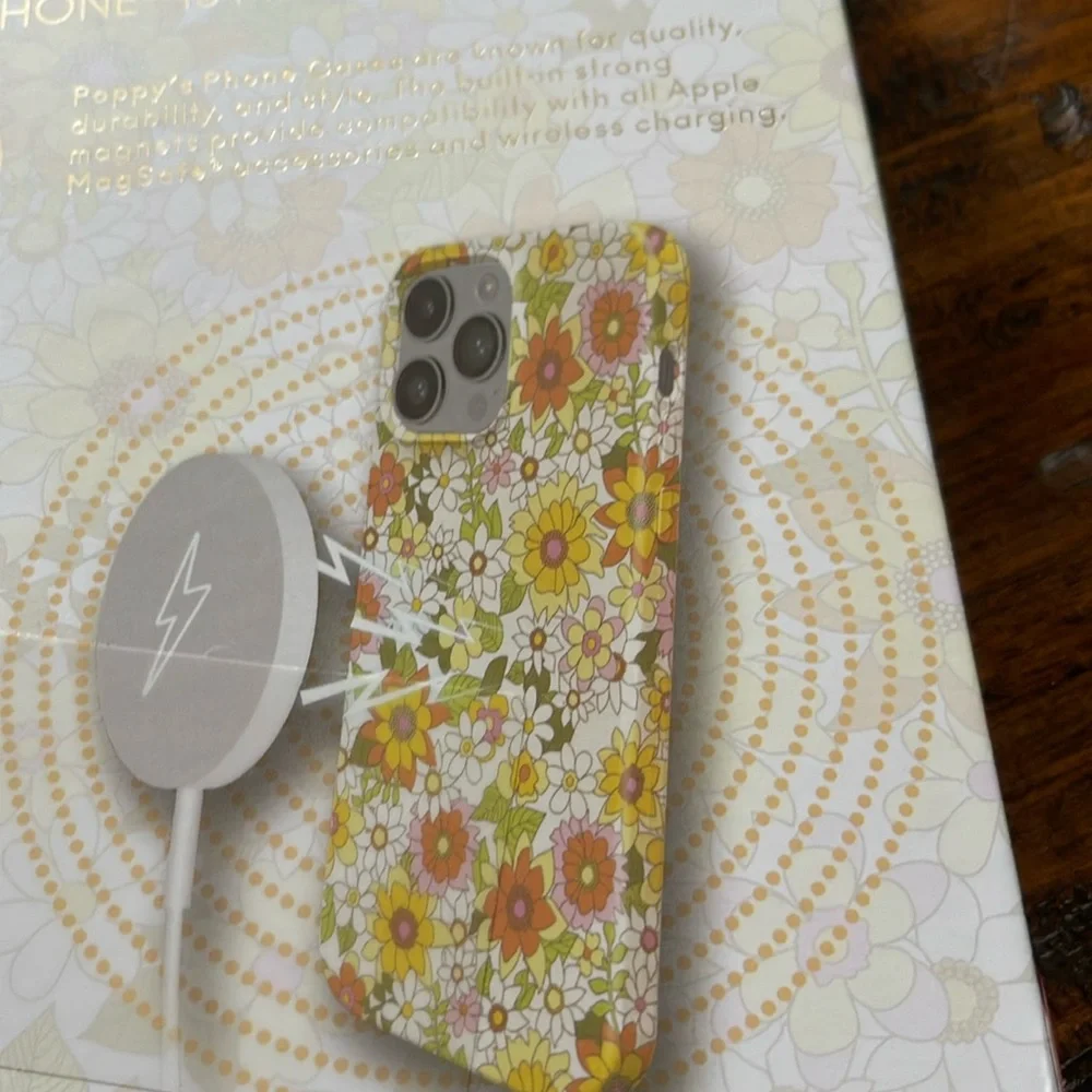 -xo Poppy iPhone 13/12 PRO MAX Case